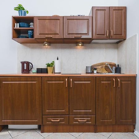 2 Bedroom Apartment Next To The Main Railway Station - By Upstairs Krakow Luaran gambar