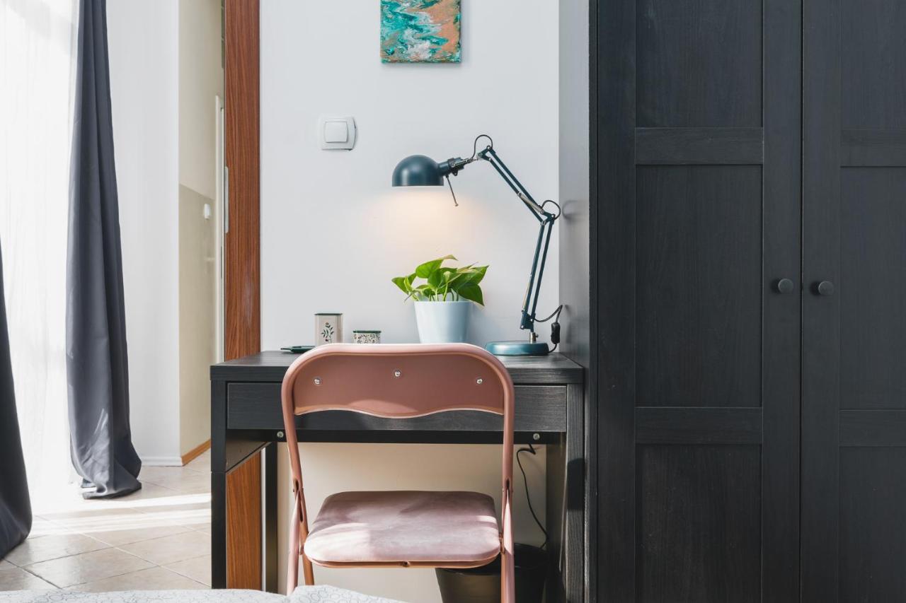 2 Bedroom Apartment Next To The Main Railway Station - By Upstairs Krakow Luaran gambar