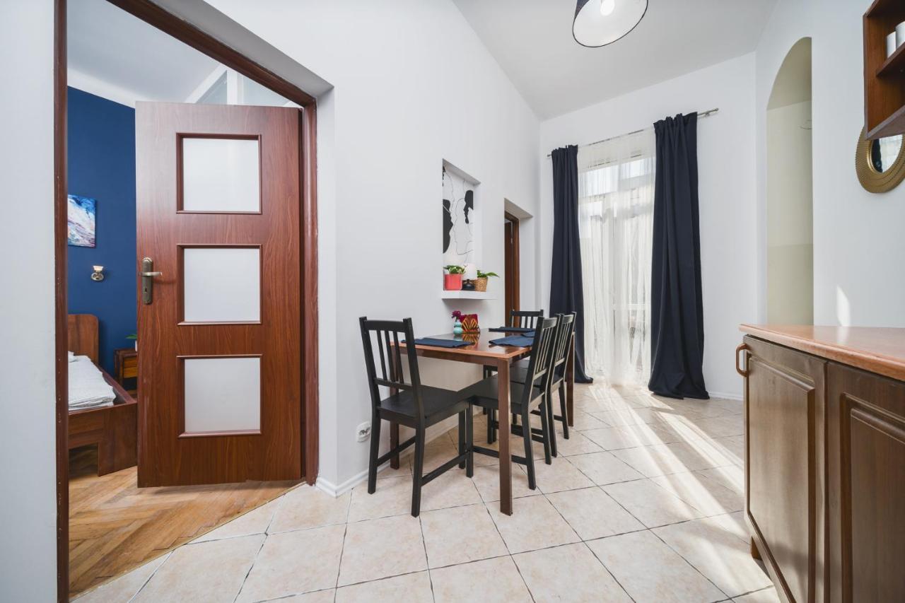 2 Bedroom Apartment Next To The Main Railway Station - By Upstairs Krakow Luaran gambar